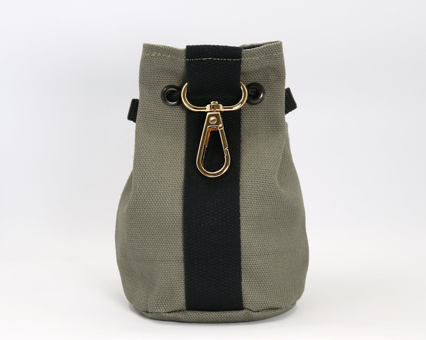 Leckerlibeutel für Hunde - Kaia oliv mit Punkten - Gassitasche mit Tütenspender