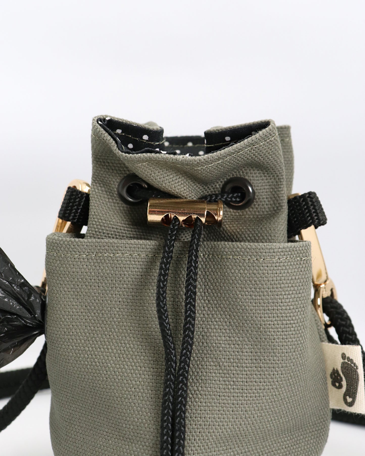 Leckerlibeutel für Hunde - Kaia oliv mit Punkten - Gassitasche mit Tütenspender