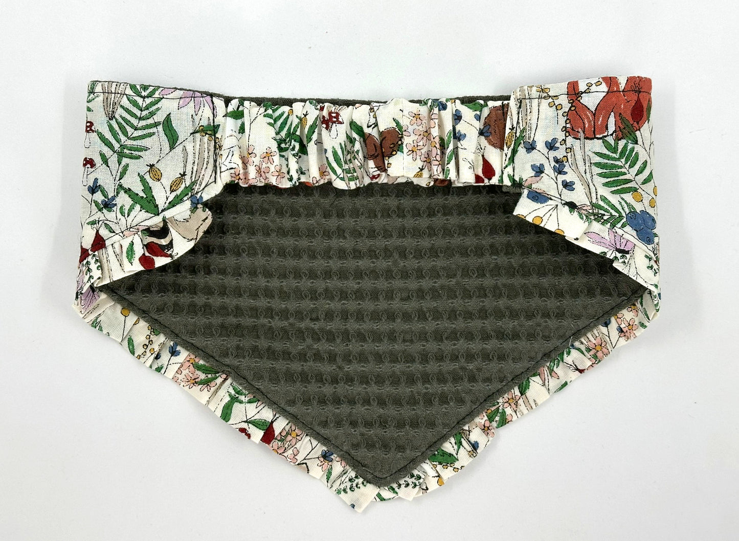 Beidseitig tragbares Halstuch Kiana grün mit Waldtieren für kleine & große Hunde - Limited Edition